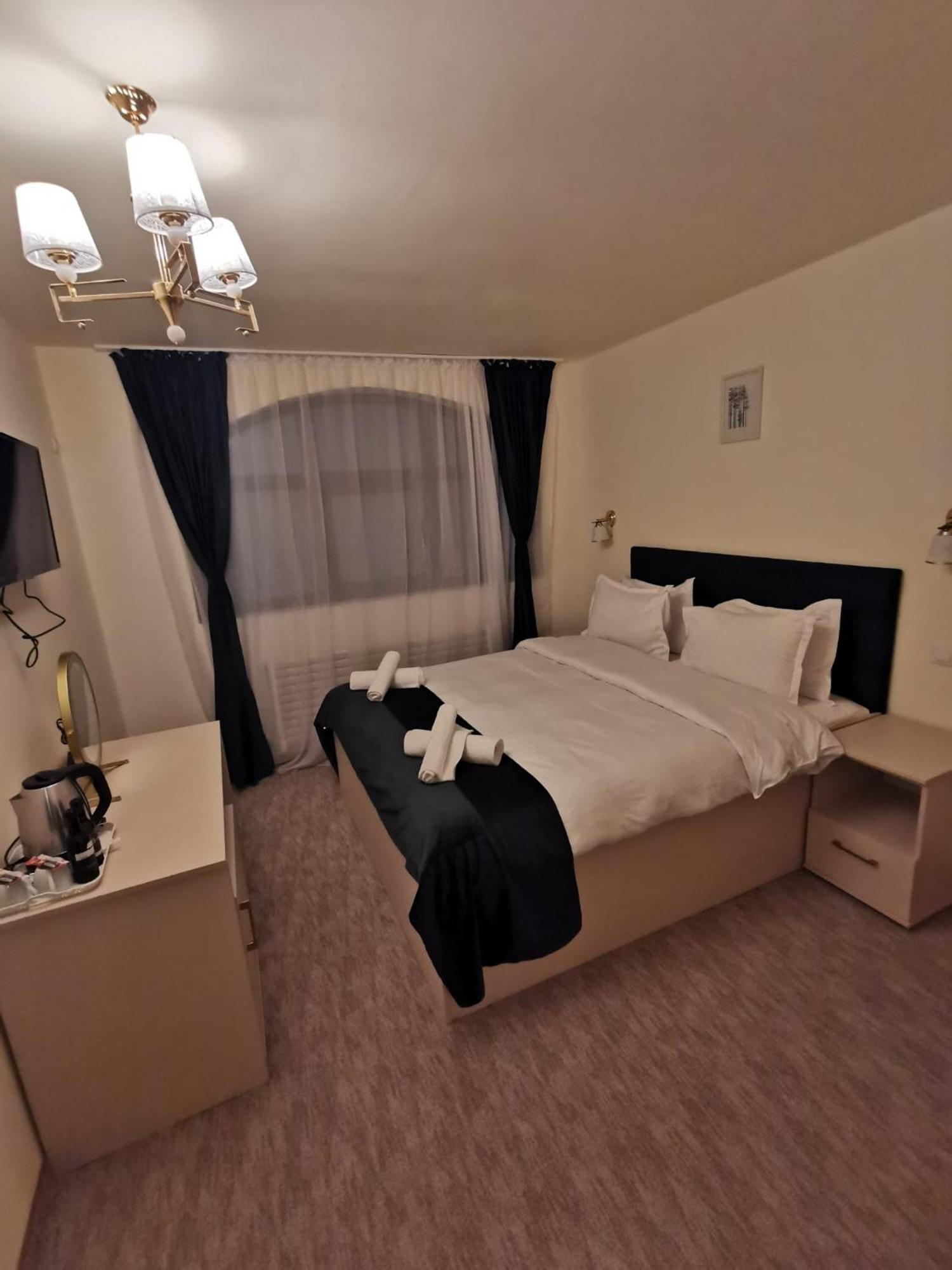 Cerbul Chalet Accommodation & Wellness Rîşnov Eksteriør billede